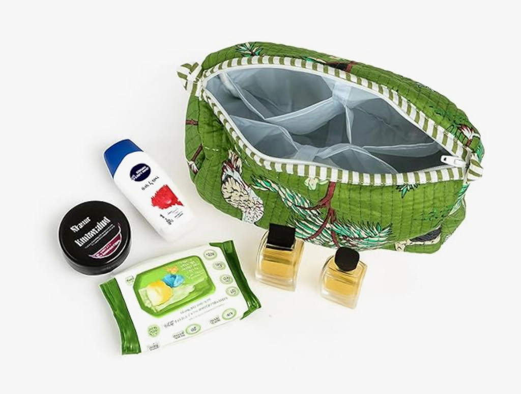 Travel Toiletry Bags (Green Jungle)